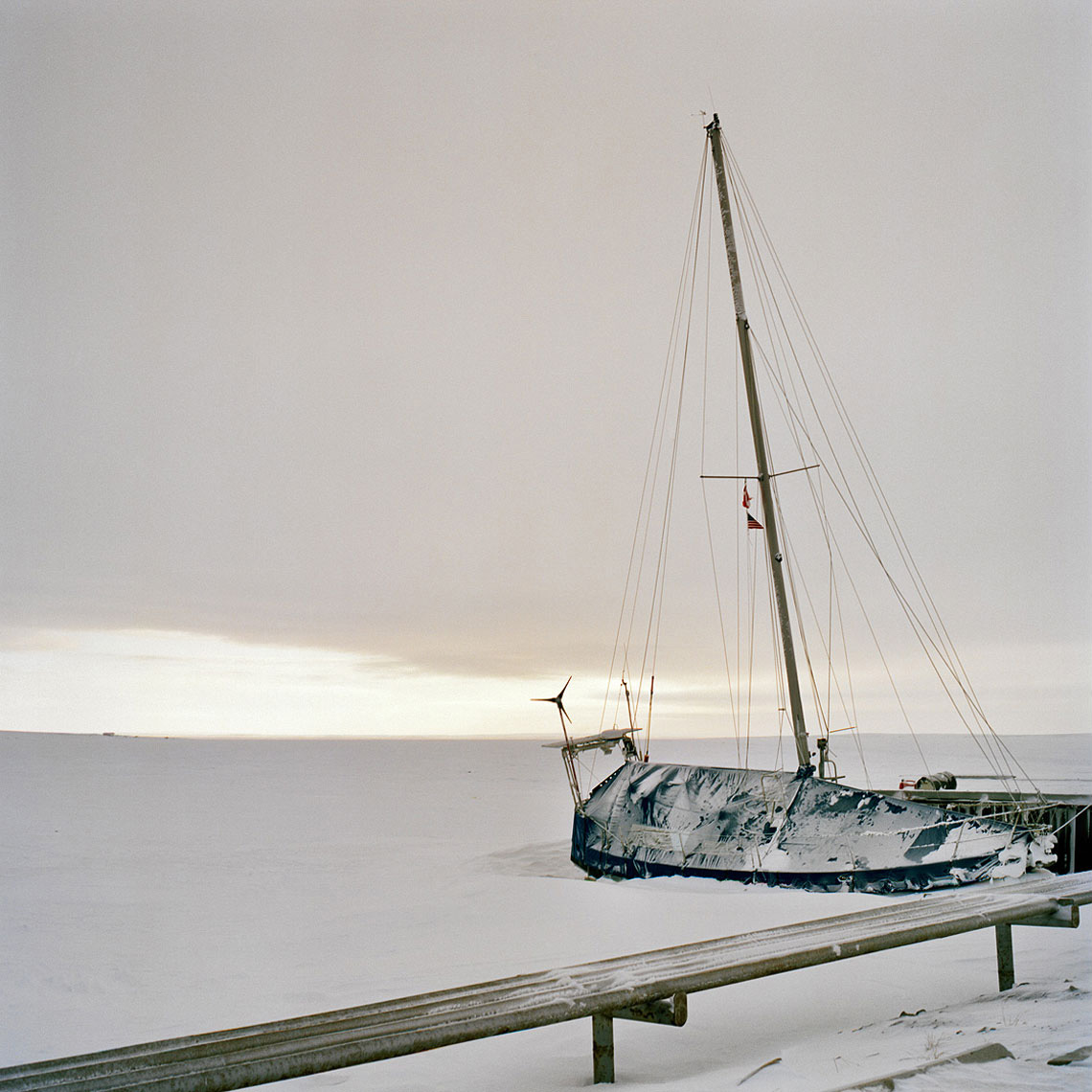 Frozen_Boat